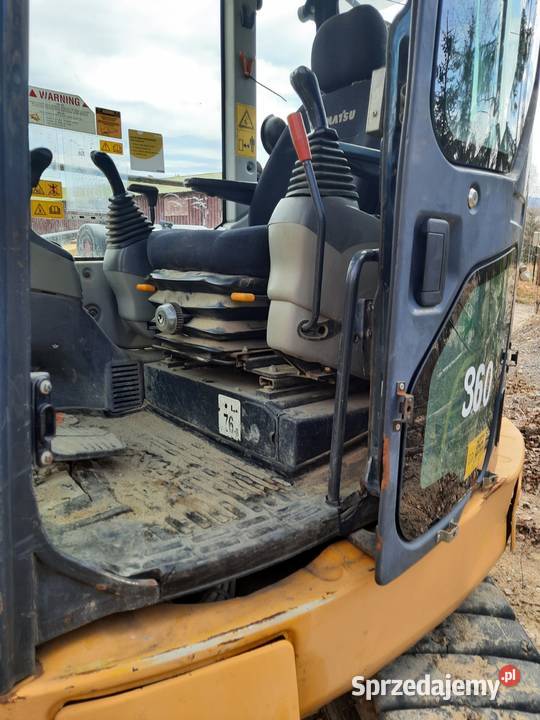 Komatsu PC88MR dodatkowo łyżki i pług Lwowiec sprzedam