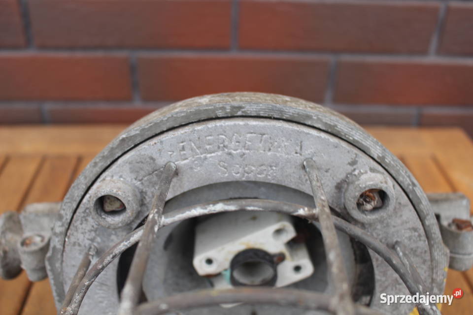 lampa przemysłowa dużą