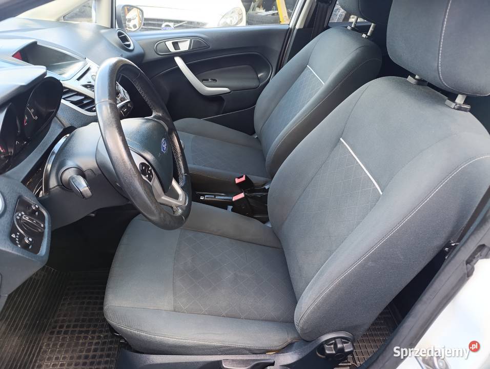 Ford Fiesta 12 benzyna 2012r 5 drzwi 1242cm3 Lgota-Mokrzesz