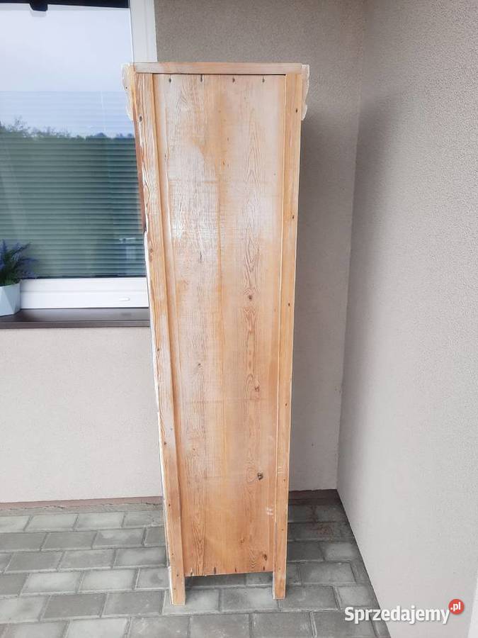 Stary międzywojenny słupek szafka shabby biały