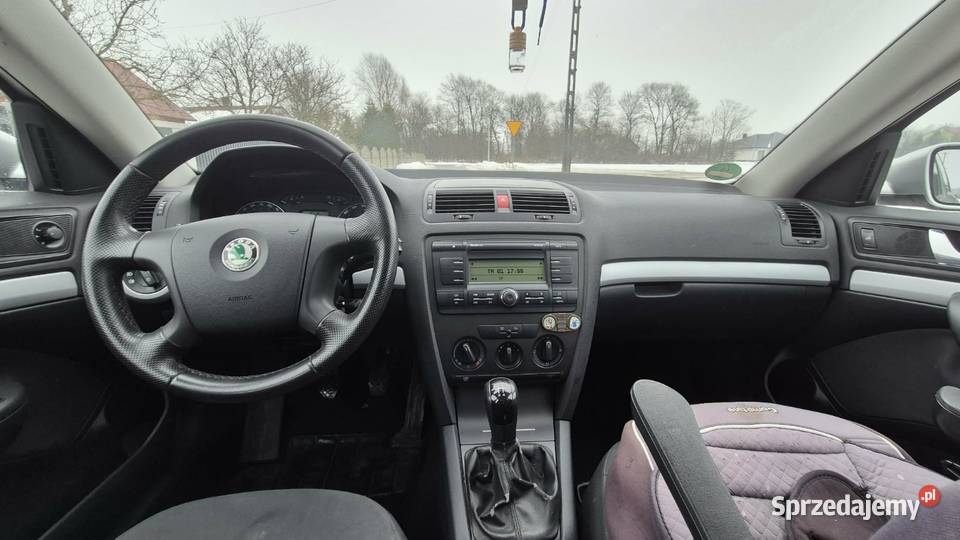 Skoda Octavia II 16 116 stan 116KM Wólka Pełkińska