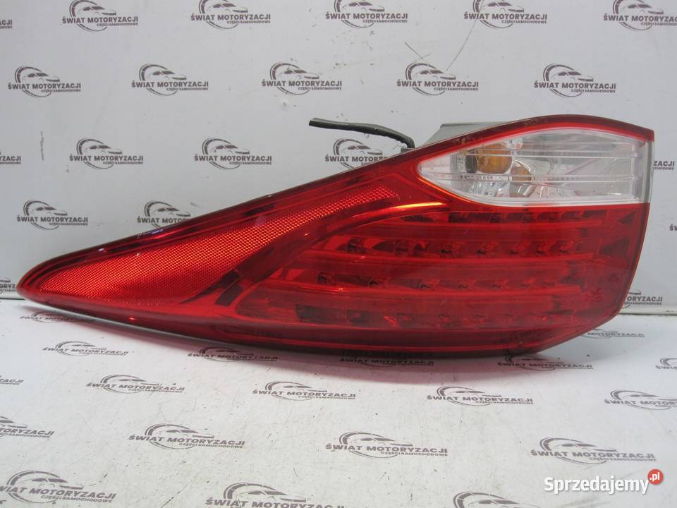 HYUNDAI i40 12r lampa prawa tył 924023Z000 Lampy tylne świętokrzyskie