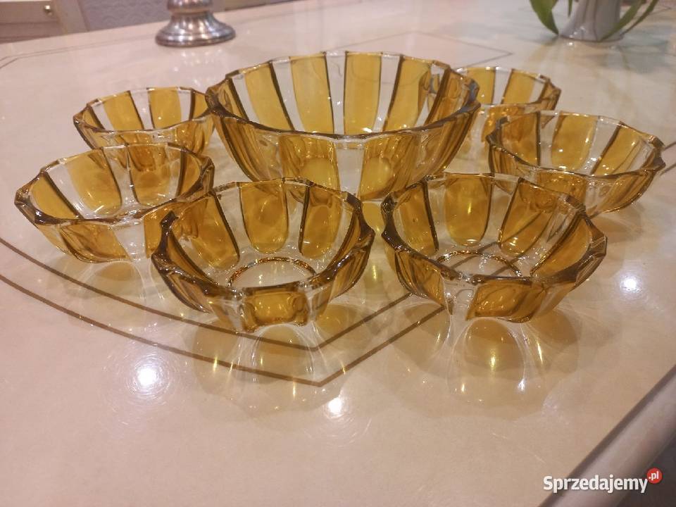 Piękny zestaw ze szkła dwubarwnego w masie łódzkie Łódź