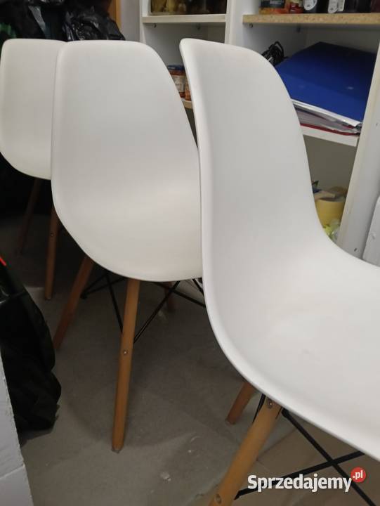 4 krzesła DSW Milano Krzesła