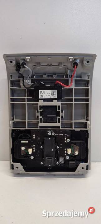 VW TIGUAN II LAMPKA PODSUFITKI 5G0867489B Oświetlenie kabiny sprzedam