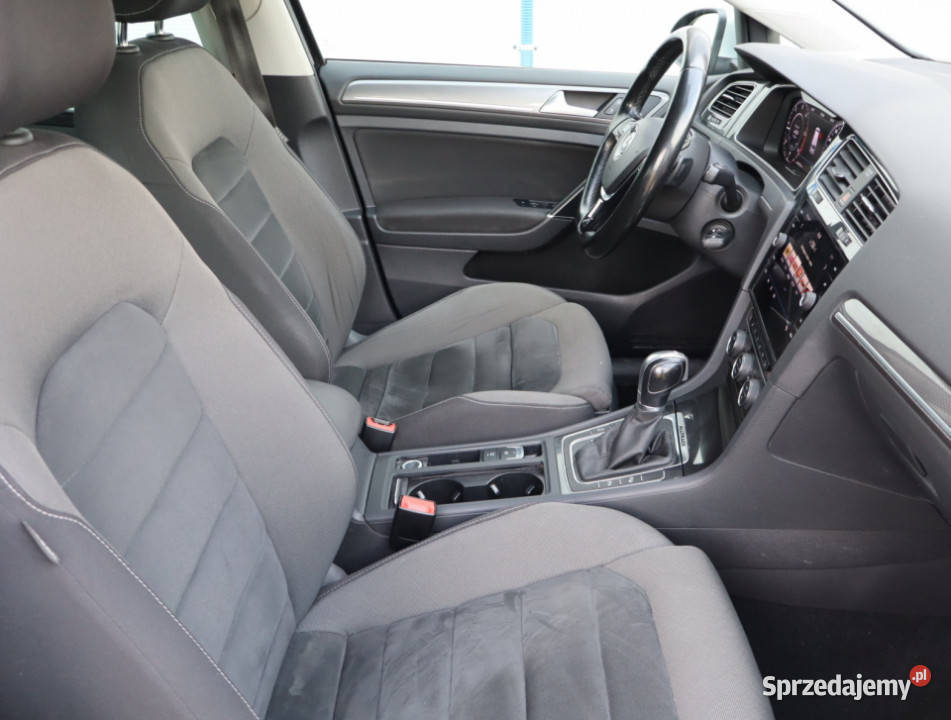 VW Golf 20 TDI Alltrack nieuszkodzony