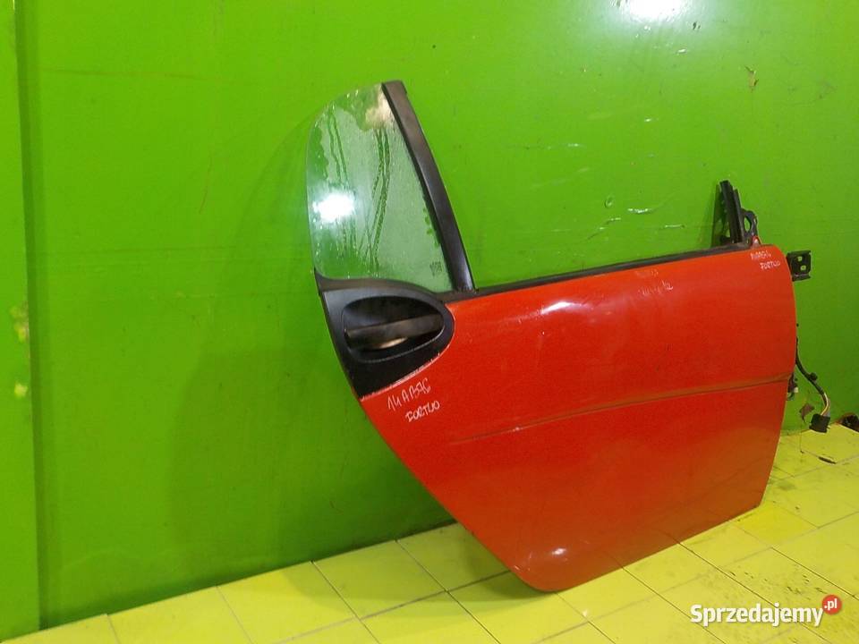 SMART FORTWO II 451 09r 2D drzwi prawe przod Suków sprzedam