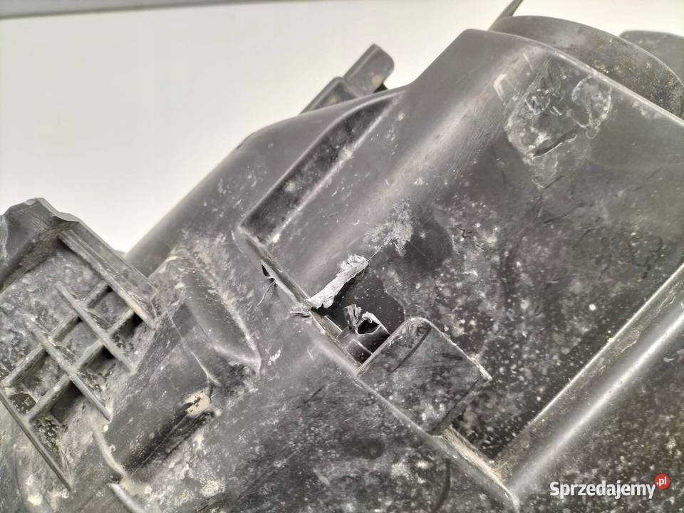 LAMPA PRZÓD PRAWA EUROPA ET7613W029AK Ford Lampy przednie świętokrzyskie