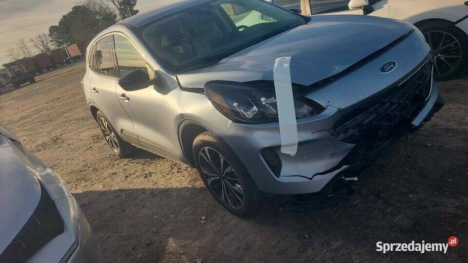 Ford Escape Kuga 2022 15 AWD uszkodzony w drodze uszkodzony dolnośląskie Żórawina sprzedam