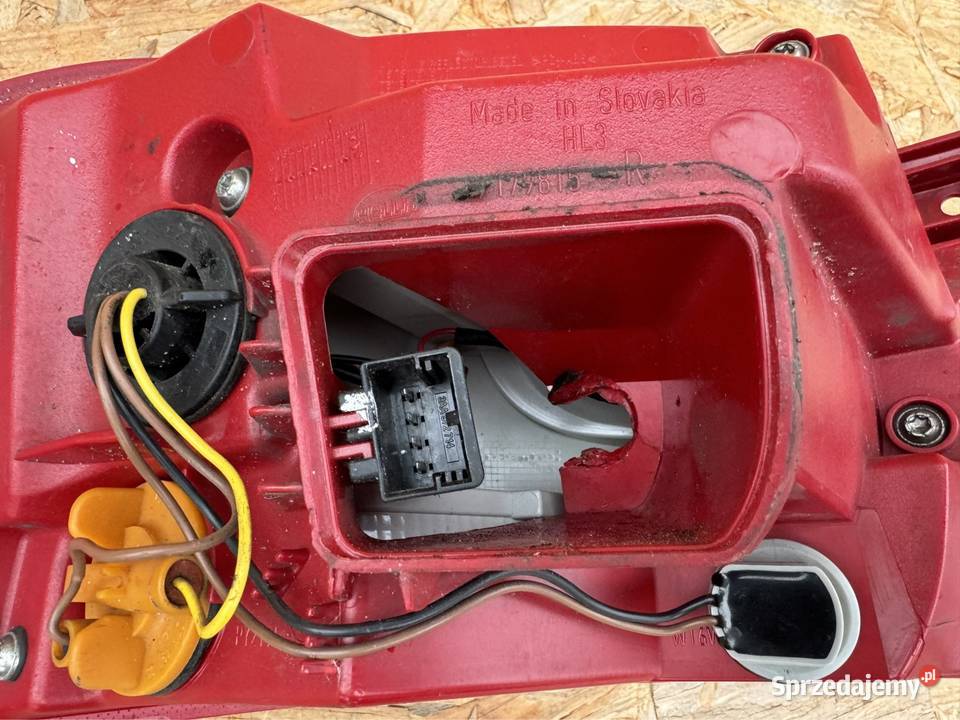 Lampa tył prawa rh vw Volkswagen Passat b7 led wielkopolskie Międzychód sprzedam