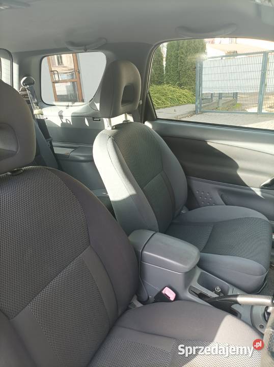 Toyota RAV4 20 BG 150 4WD Anglik zarejestrowany Opatów