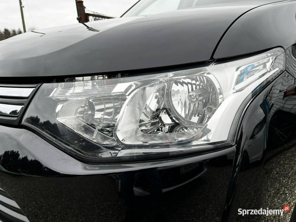 Mitsubishi Outlander AutomatManetki 4x4 Motoryzacja