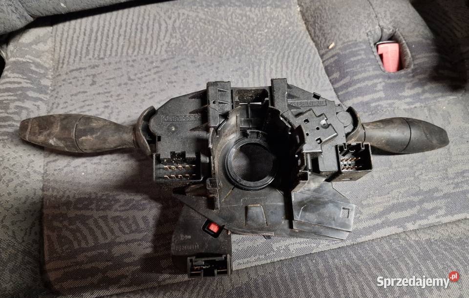 Ford Fiesta 0208 przełącznik zespolony osobowe