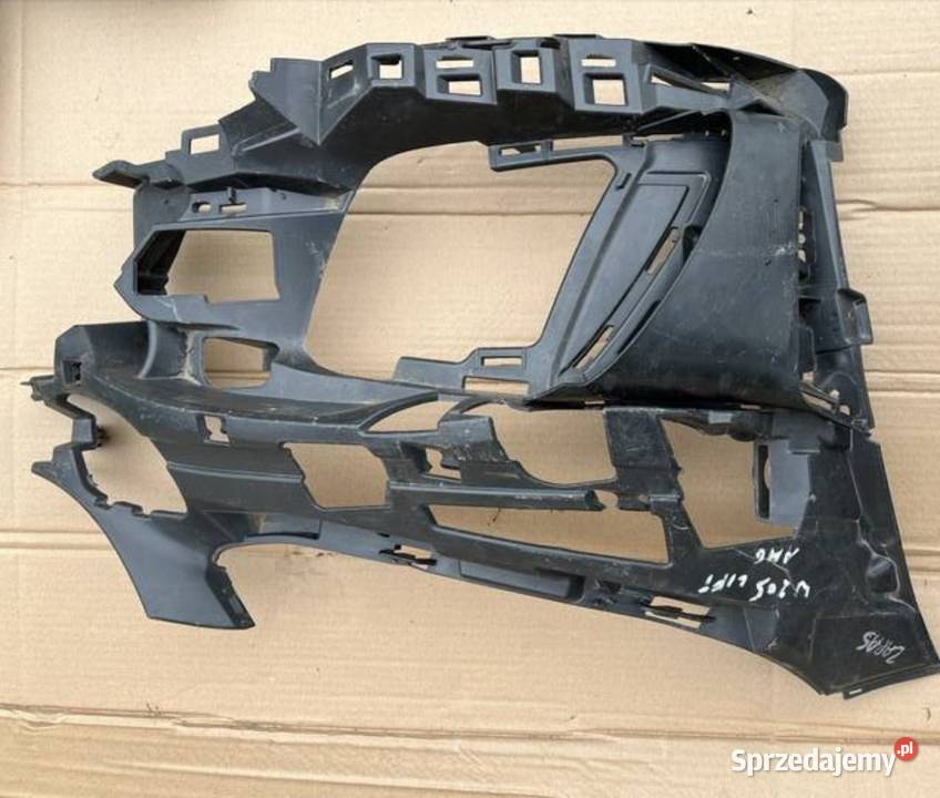 MERCEDESBENZ C KLASA W205 AMG ŚLIZG ZDERZAKA Międzychód sprzedam