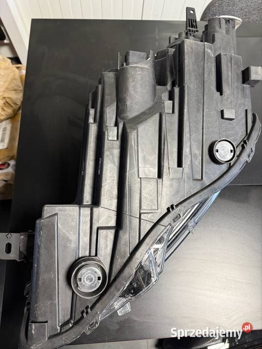 Lampa reflektor przod Ford Kuga Escape prawa osobowe lubelskie Chełm