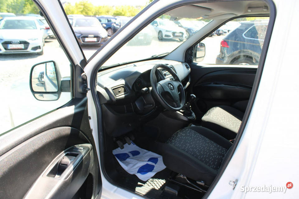 Opel Combo L2 Vat1 Fvat Gwarancja Salon Polska ASR (kontrola trakcji) mazowieckie Warszawa sprzedam