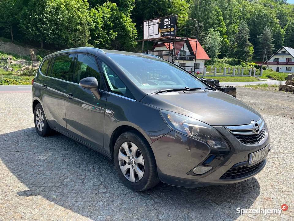 OPEL ZAFIRA 1 WŁAŚCICIEL DUŻE WYPOSAŻENIE diesel Ujanowice