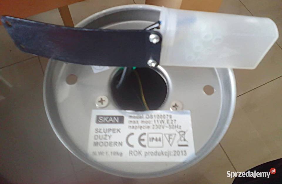 Lampa ogrodowa stojąca Ozdobny okrągły słupek Rewal