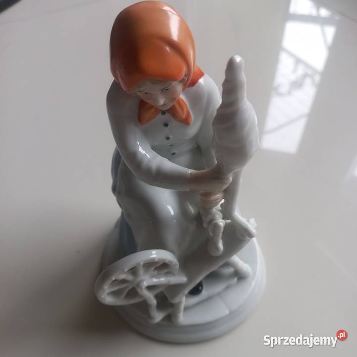 Figurka porcelanowa Kobieta kołowrotku Art Deco Toruń sprzedam