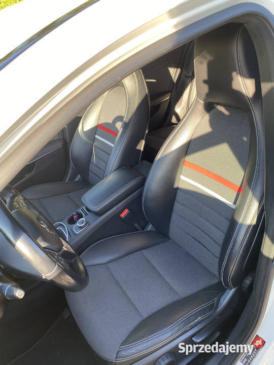 MercedesBenz A180 16 Benzyna 122 2013 Manual Sosnowiec