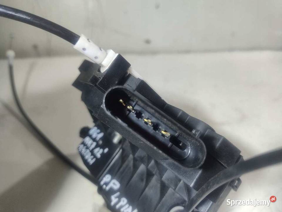 ZAMEK DRZWI PRAWY PRZÓD 4 PIN FORD FIESTA MK7 wielkopolskie