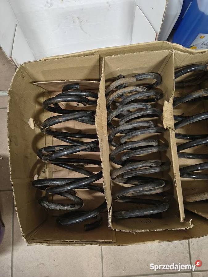 Sprężyny zawieszenia OE Ford mondeo mk3 St Rok produkcji 2004 dolnośląskie Dobroszyce