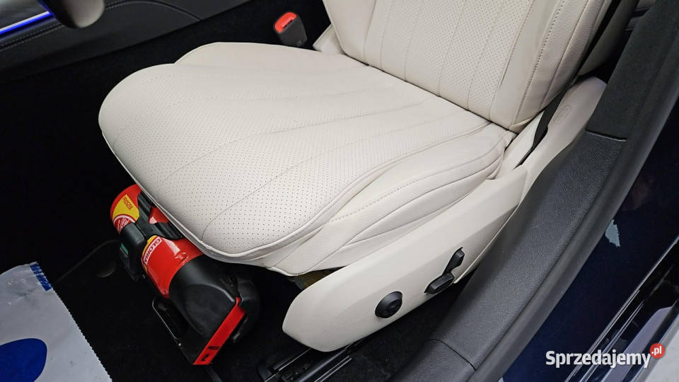 Mercedes E 300 Avantgarde Z Polskiego Salonu Warszawa