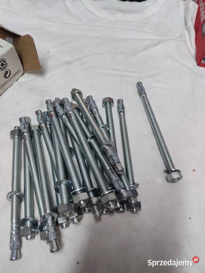 Kotwa sworzniowa do betonu FBN II 870 8x131 Nadolice Małe