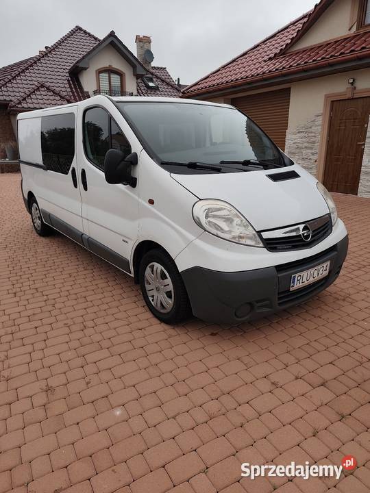 Opel Vivaro 25 TDCI Brygadówka Klima czujnik deszczu Oleszyce