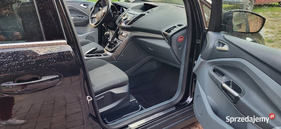 Ford grand cmax titanium Turobin