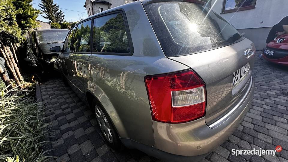 Audi a4b6 uszkodzony podkarpackie Tywonia