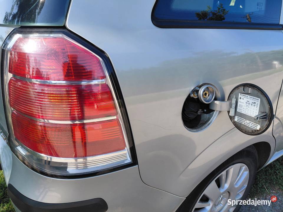 Sprzedam opel zafira 16 LPG Piątek