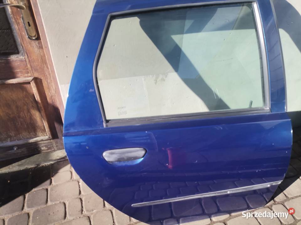 DRZWI PRAWY TYŁ FIAT PUNTO 2 5D KOLOR 498 Drzwi małopolskie Nowy Sącz
