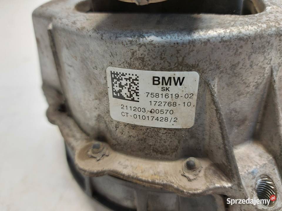 BMW G21 G20 Kombi 330e poduszka łapa silnika 20e