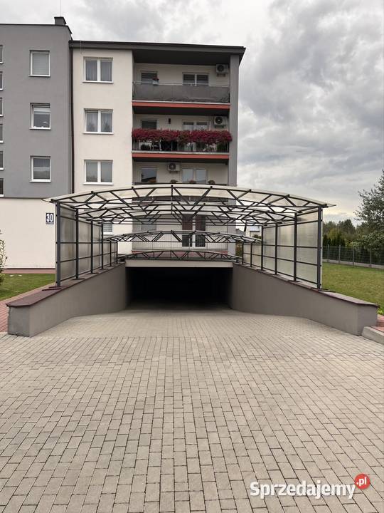 Miejsce parkingowe postojowe Garaże i miejsca postojowe lubelskie Biała Podlaska