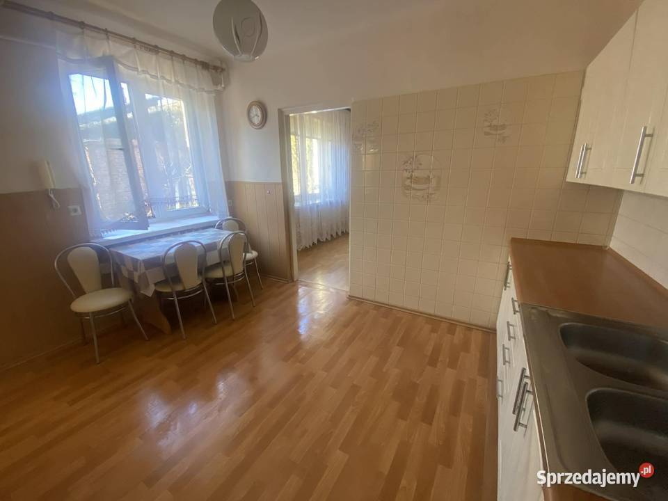 Sprzedam dwa domy Radom Długojów w mieszkania w