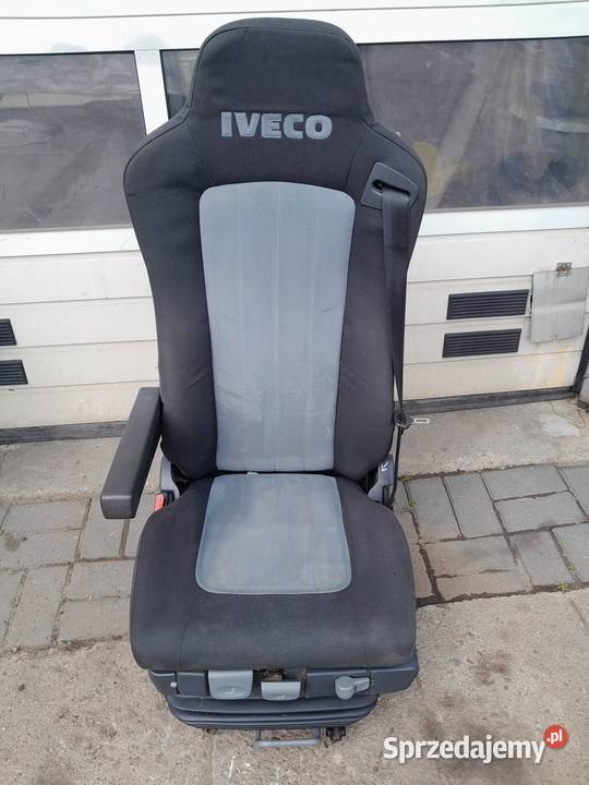 FOTEL LEWY KIEROWCY IVECO STRALIS EURO 5 Wyposażenie wnętrza