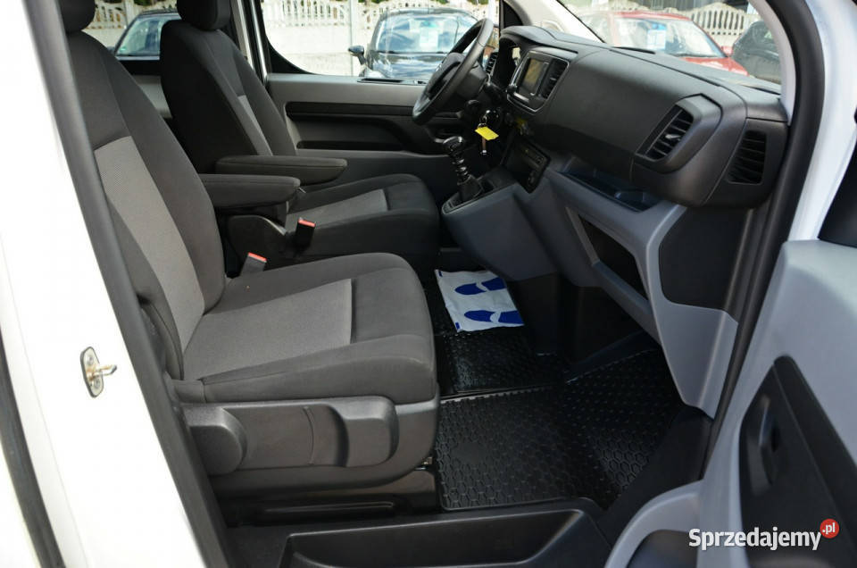 Opel Vivaro 120 8 Osób Serwis Super Stan Vivaro Ostrów Mazowiecka