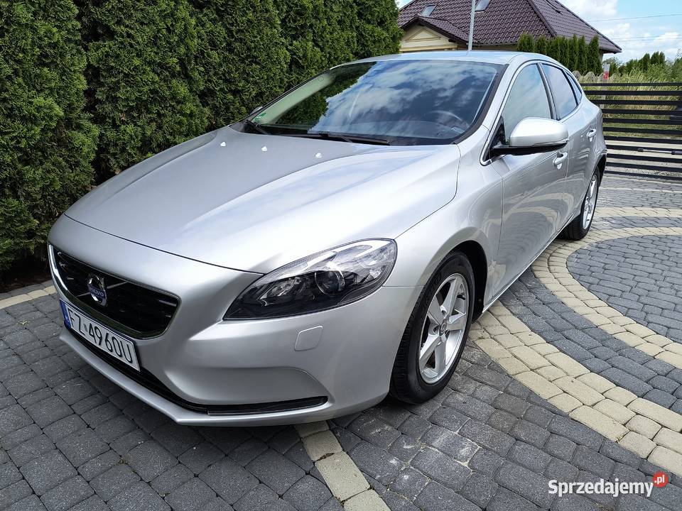 Volvo V40 Mometum 2015r 1600cm3 lubuskie Sulechów sprzedam