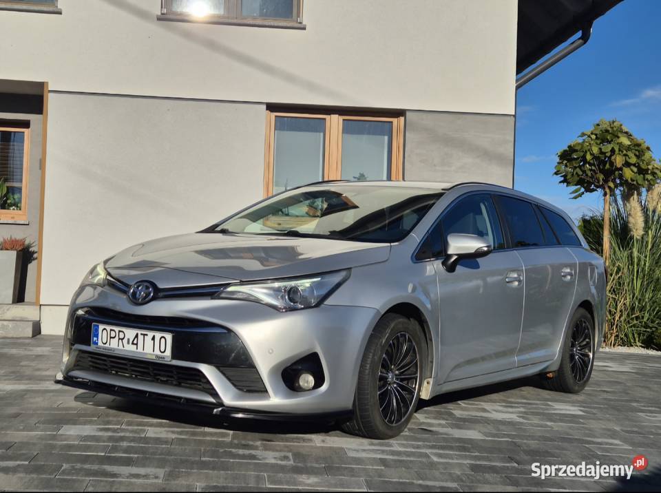 Toyota Avensis t27 20 diesel Salon Głogówek