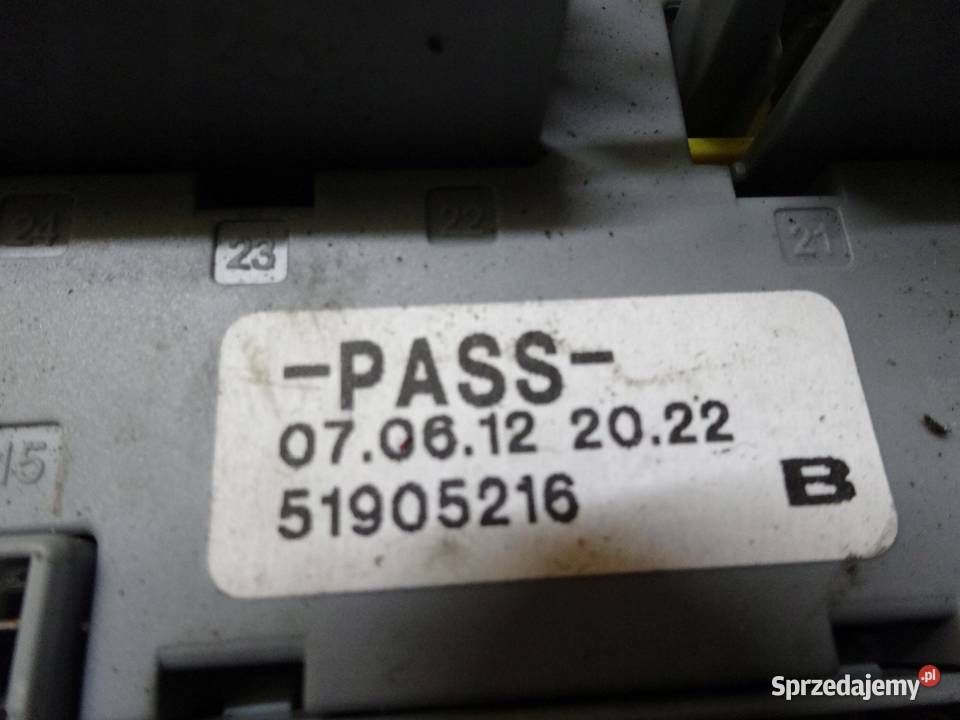 CITROEN NEMO 14 HDI 12r skrzynka bezpieczników