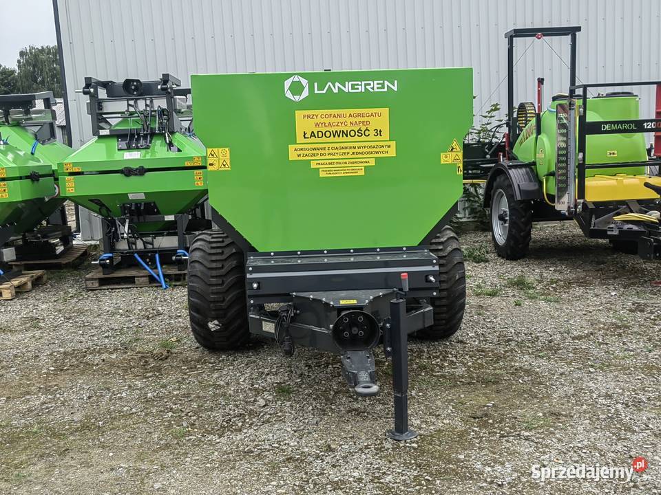 Rozsiewacz do wapnanawozu LANGRENRCWwapniarka Żółkiewka-Osada