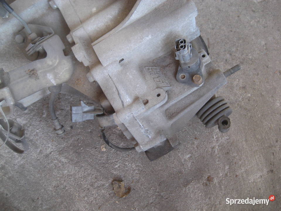 mazda mx3 16 benzyna skrzynia biegów manualna Rakoniewice