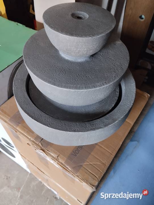 Fontanna zasilana panelem solarnym Krzesin