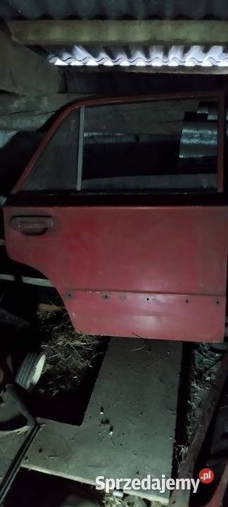 Sprzedam drzwi do Fiata 125p Drzwi