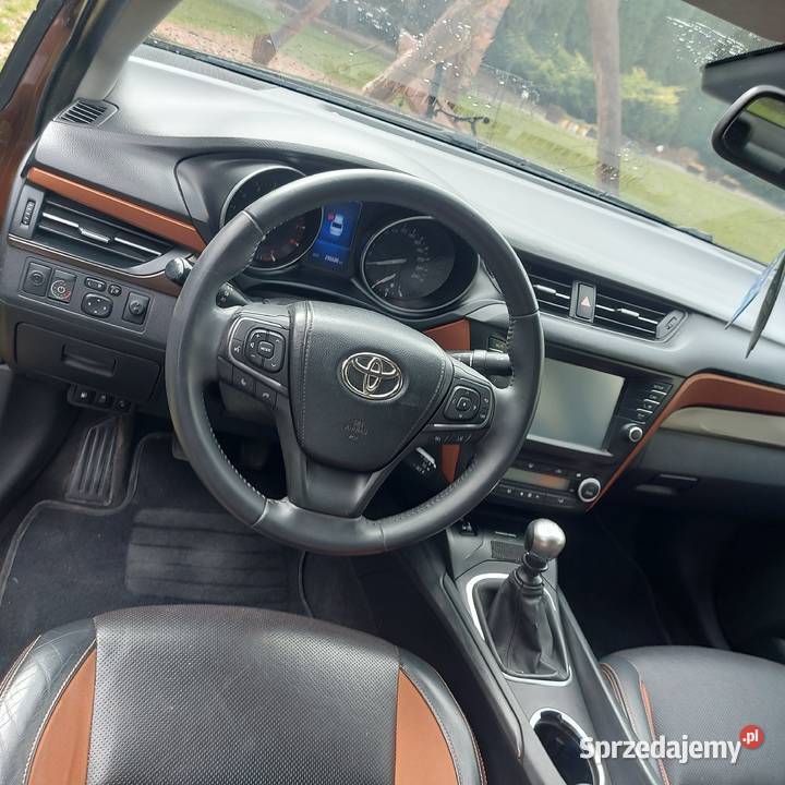Toyota Avensis 18 LPG Tomaszów Mazowiecki