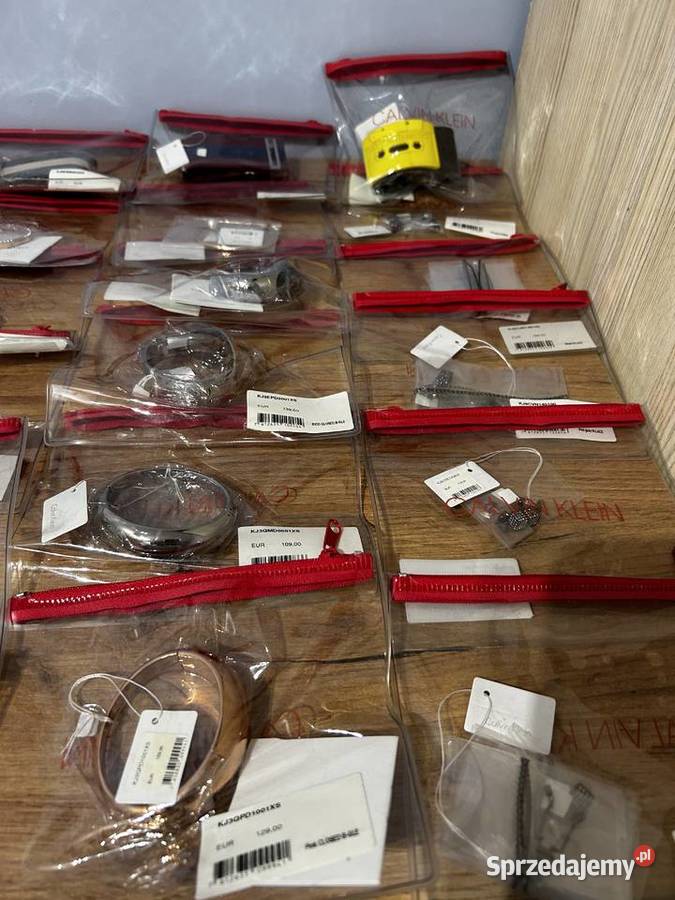 BIŻUTERIA CALVIN KLEIN 42 SZTUKI SPRZEDAŻ Pozostałe Zegarki i Biżuteria mazowieckie