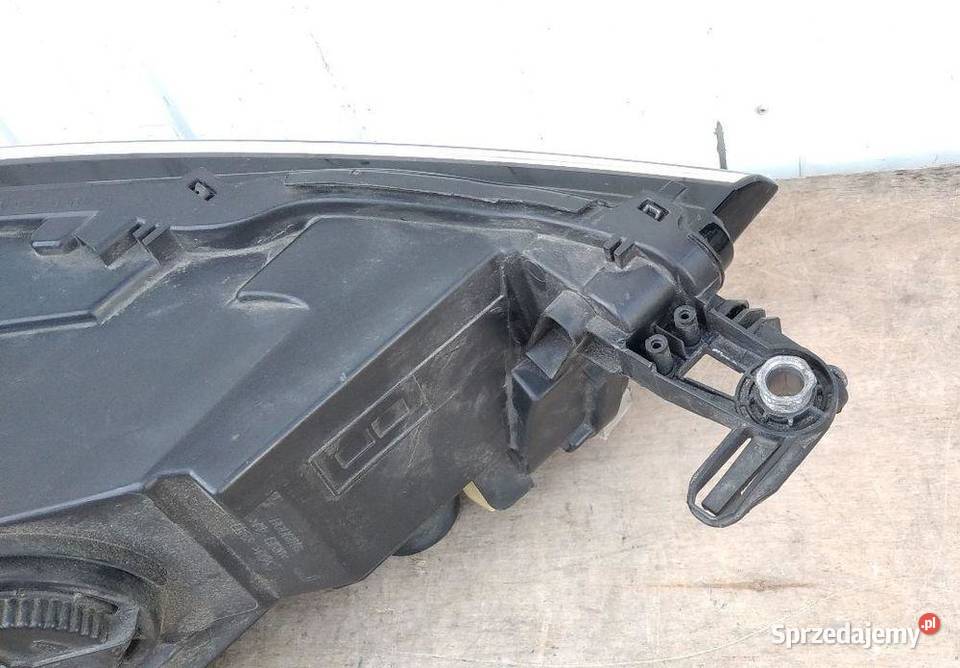 VW TROC 2GA FULL LED LAMPA LEWA
