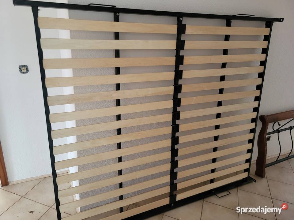 Sypialnia solidne łóżko sosnowe Sypniewo