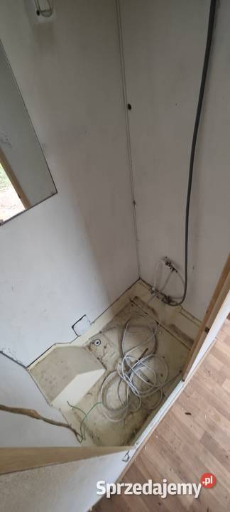 Przyczepa kempingowa Avondale Custom 5m w środku Kempingowe Kraków